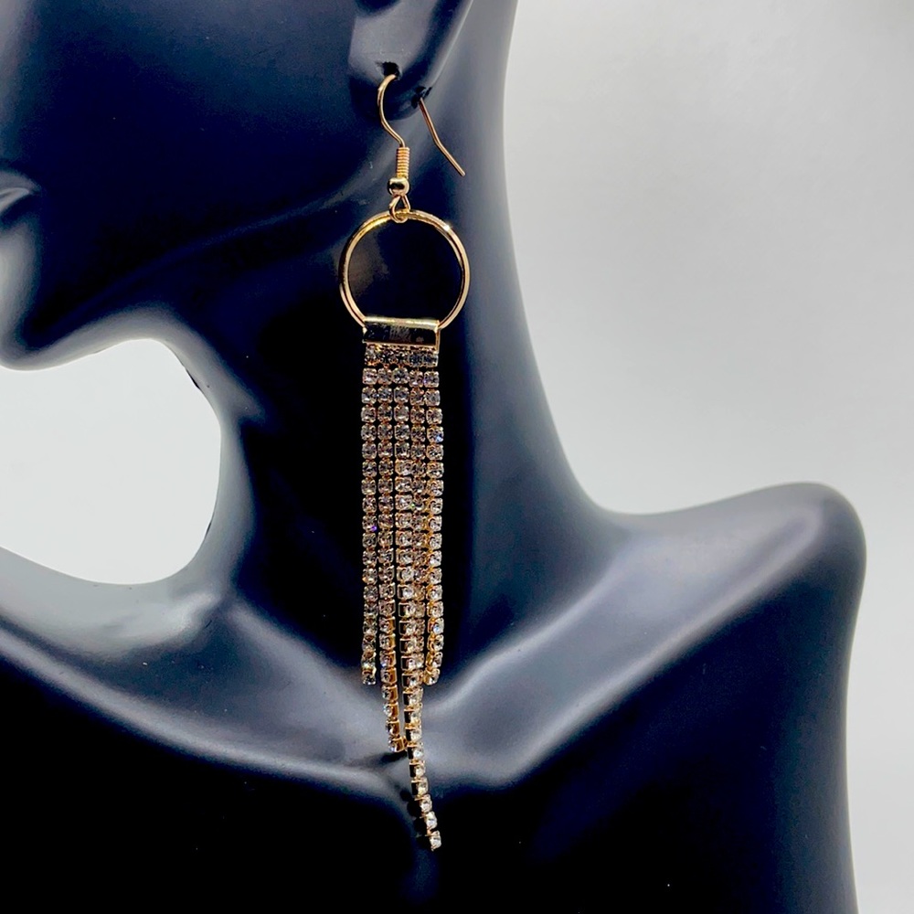 Tapered gold twinkle earrings